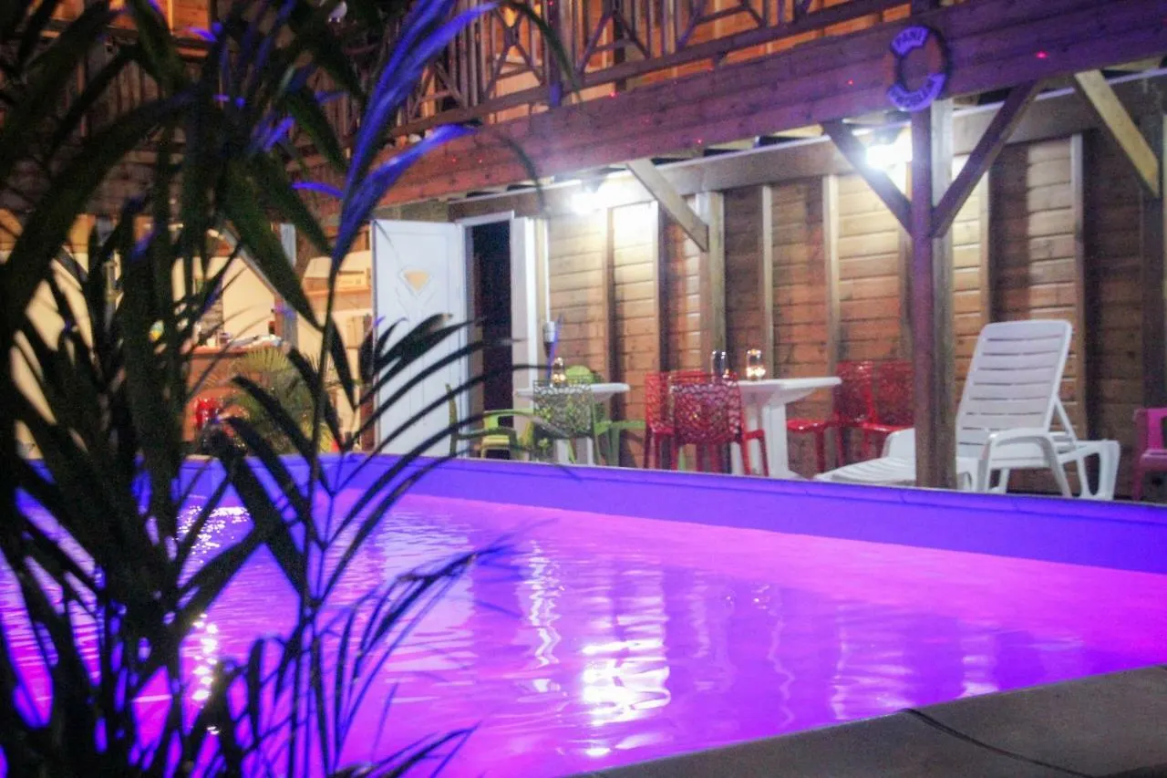 Residence Fruit De La Passion Bleu 생트안느